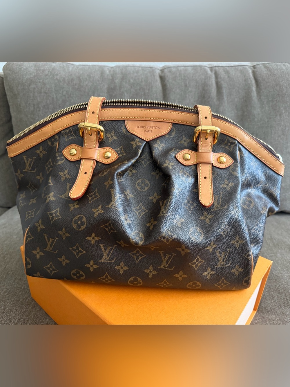 Louis Vuitton Tivoli GM Tote